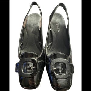Aerosoles black sling shoes